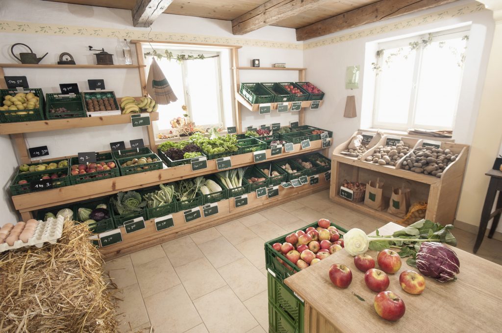 Fruits and vegetables in the farm shop - packaging free